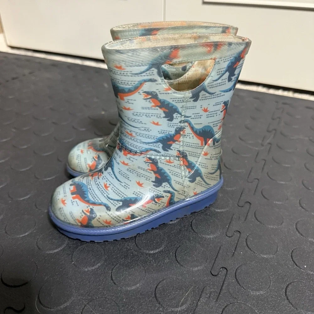 UGG RARE Little Kids Toddler Rahjee Desert Dino Rain Boots, size 6